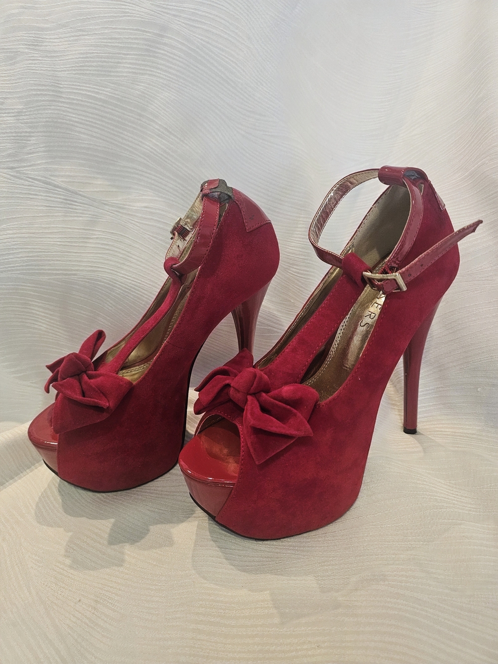 Bakers Kailee Red Peep-Toe Bow Platform Heels with Ankle Strap Size 6.5